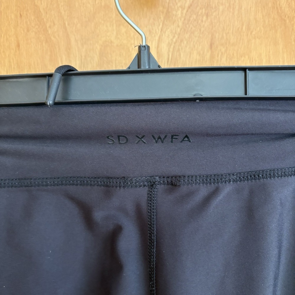 Sarah's Day x White Fox Active Blackout Leggings • X Small - Picture 5 of 12